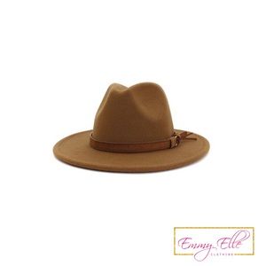 FiFi Fedora- Camel